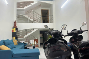 Nhà hẻm 9m 3.5x11m lửng+lầu Bùi Minh Trực P6Q8