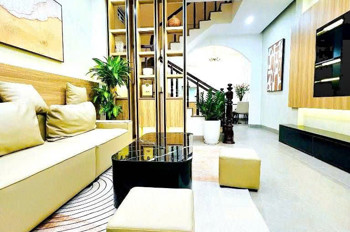 🔥 Bán Nhà Cách phố vài bước – Lô góc 3 mặt thoáng – Tiện ích xung quanh – Ở ngay – Cho thuê ổn