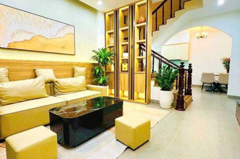 bán nhà nguyễn khang 40m x5 tầng-12,9 tỷ gần phố,lô góc,15m ô tô tránh