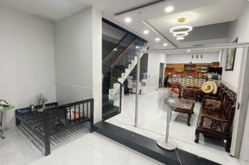 Bán nhà  Hiệp Bình Chánh, đường Số 9, Thủ Đức, TP HCM. DT 5x18m, 3 tầng, 3PN, SH, 8.7 tỷ