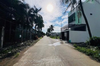 Bán lô đất vĩnh trung phường Tây Nha Trang  Khánh Hoà Diện tích : 101,5m2 (5,5m x 18,5m) Giá chỉ :