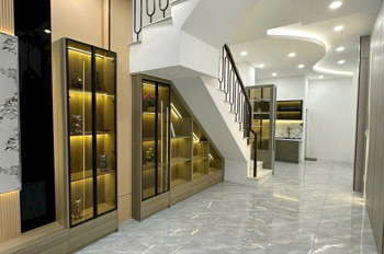 Nhà ko lộ giới 3.4x12m, nở hậu 154 Âu Dương Lân P3Q8 full nội thất cao cấp