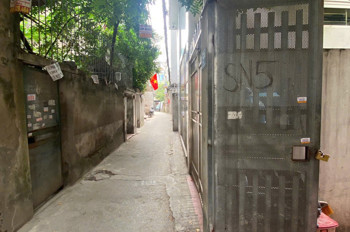 Nhà 5 tầng – 35m² – nội thất đủ – ở ngay- Định Công