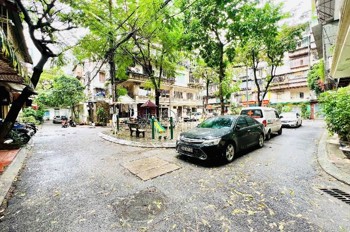 bán tập thể bắc nghĩa tân DT 60m 2 ngủ chỉ 4,080 tỷ,full nội thất,2 thoáng,ô tô đỗ cửa