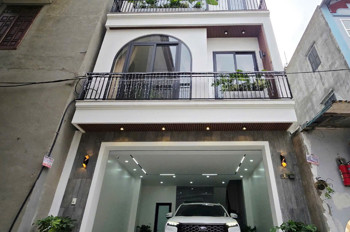 Chính chủ bán nhà 6 tầng thang máy tại đường Nguyễn Văn Linh, Thạch Bàn