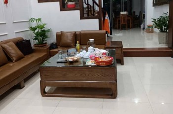 Bán nhà Nguyễn Chí Thanh_lô góc_ô tô đỗ cửa, ngủ nhà_3 thoáng_50m2_giá chào 24 tỷ