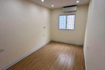 ⚡️ CẢNH BÁO NHÀ ĐẸP: KHUNG CỘT CHẮC - DÂN XÂY - CÁCH PHỐ 20M !: Bán nhà Đống Đa, Khâm Thiên