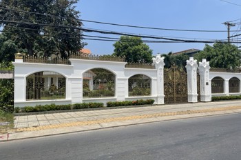 Bán Biệt thự mặt tiền đường Tân Xuân 2 ngang 22x70m giá 59 tỷ TL, Hóc Môn