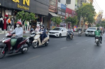 BÁN NHÀ MẶT TIỀN ĐƯỜNG NGUYỄN ẢNH THỦ, 32x50m giá 175 tỷ TL, Q12