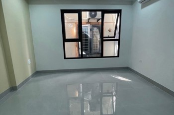 TRUNG TÂM CẦU GIẤY PHỐ DƯƠNG QUẢNG HÀM 40M, 6T NHỈNH 9 TỶ- NHÀ MỚI THANG MÁY