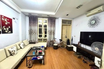 Bán nhà đường Láng_7 chỗ ngủ nhà_ mt rộng_55m2_giá chào 14 tỷ