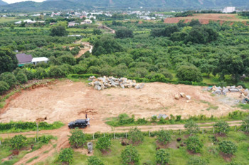 Bán đất nền cam lâm full thổ cư giá siêu rẻ tr/m2. đối diện khu công nghiệp Suối -dầu . có 14 nền