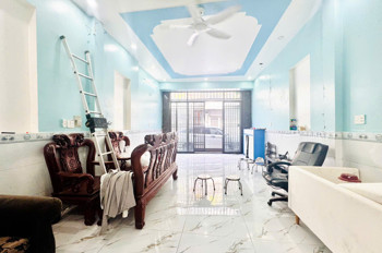 Bán nhà 3 Tầng Đông Hòa,SHR đường xe hơi, gần BigC Go Dĩ An,giá rẻ