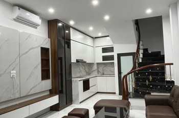 Bán Nhà Đội Cấn 30m2. 6 tầng. mặt tiền 4.3m. giá 11.5 Tỷ Ba Đình Hà