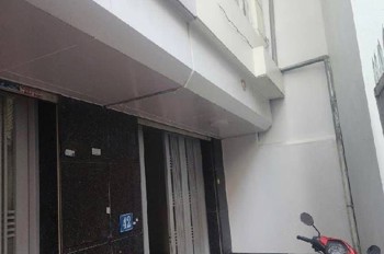 NHÀ ĐẸP LỘNG LẪY-TRUNG TÂM CẦU GIẤY – NGÕ THÔNG, NÔNG – Ô TÔ CÁCH 30M – GIÁ HỢP LÝ _52 M2