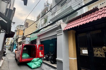 BÁN GẤP NHÀ 3 TẦNG, 4.5x9m, 3PN, HXH, 1/ THỐNG NHẤT, P11 GÒ VẤP, 5 TỶ NHỈNH (Ngay Trường Nguyễn Du)