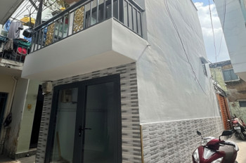 O1726 💖 Giảm 100tr! Nhà Bùi Thế Mỹ Tân Bình, SHR, Vuông, 3 tầng, 2.x tỷ