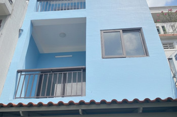 H1728 💥 Giảm 610tr! sát chợ Hạnh Thông Tây, SHR, Vuông, HXH, 3 tầng, 4x15m, 7.x tỷ