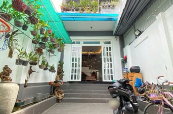 Bán Nhà Đường Quốc Lộ 13 Ô Tô Vào Nhà 105m2 Ngang 4,5 Nở Hậu Ngay Vạn Phúc City Chỉ Nhỉnh 8 Tỷ