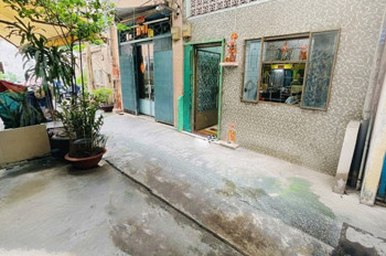 D1733 ⚡️ Giảm 800tr! Nhà trọ 11P sát cầu Ông Lãnh Q1, 30tr/th, 5.2x16m, 22.x tỷ x nhỏ