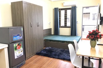 Cho Thuê Ccmn đẹp thoáng ban công giá rẻ Tại 171 Nguyễn Ngọc Vũ, Hoàng Ngân, Lê Văn Lương