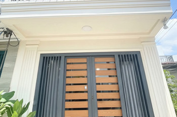 D1745 ⚡️ Giảm 100tr! sát cầu vượt Nguyễn Thái Sơn, SHR, Vuông, 3.3x10m, 4.x tỷ