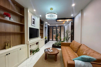 Bán nhà Nguyễn Văn Linh 35m 6 tầng thang máy 20m ra ô tô tránh hơn 9 tỷ