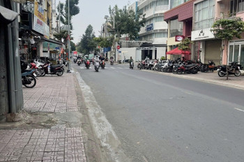 Bán nhà Mặt tiền Trần Huy Liệu - gần Hoàng Văn Thụ, 10,7x14m, 2 Tầng cũ, tiện xây, 32 tỷ