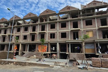 NHÀ VƯỜN ĐẸP – THÀNH PHỐ GIAO LƯU- TRUNG TÂM -VÀI BƯỚC RA HỒ ĐIỀU HÒA- VÀNH ĐAI 3_209 M2