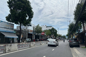 Mặt tiền Lê Hồng Phong - Nha Trang
Dt 340m2 ngang 12,5m Giá 103 tr/m2 mọi thông tin chi tiết vui