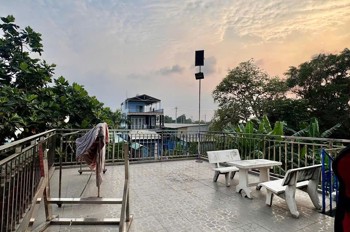 Nhà nội thất gỗ cao cấp, 114m2, 3 tầng, 8.25 tỷ, Hiệp Bình Phước