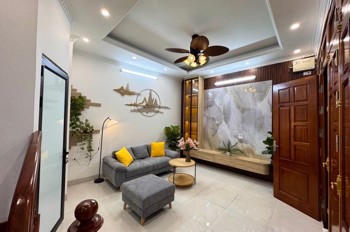 🏠 Kim Ngưu  36m²  5 tầng  Xây mới
🚗 Ô tô đỗ cách nhà 10m
💰 Giá: 8,5 tỷ