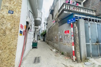 Duy nhất 1 căn dt rộng. Nhà ngõ 78 bồ đề. 45m x 5T chỉ 8t3 còn tl. LH 0936123469