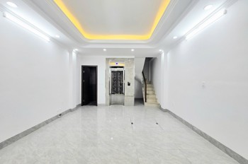 NHÀ MỚI PHỐ XUÂN ĐỈNH 35M 7T  NHỈNH 11. TỶ THANG MÁY- FULL NỘI THẤT NHẬP KHẨU- NGÕ RỘNG