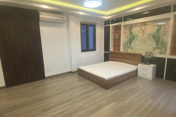 Chính chủ bán nhà 5 tầng ven hồ Tây, Trích Sài, ô tô vào, cách hồ 10m giá tốt