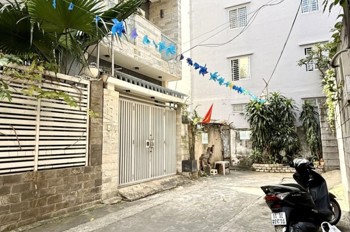 NGAY HUTECH - KHU PHÂN LÔ DÂN TRÍ - HẺM XE HƠI VÀO NHÀ - 4.2M X 22M VUÔNG VỨC