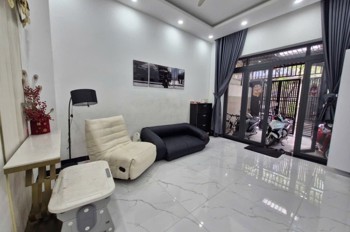 Bán nhà đường số 8, Linh Xuân, Thủ Đức, TP HCM, DT 90m2, sổ hồng, giá 7.7 tỷ. Liên hệ 0933125879