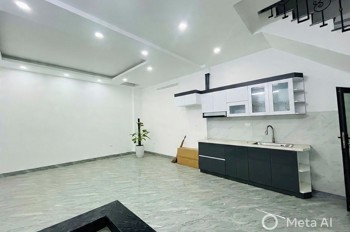 bán nhà đội cấn 45m x5 tầng MT 6m 10,6 tỷ sát phố,ngõ ô tô dừng đỗ