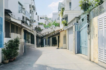 Bán nhà lô góc Trần Quang Diệu, trung tâm Quận 3 – hẻm thông, không qua hoạch lộ giới