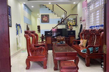 Chính chủ bán nhà 3 lầu đường Nguyễn Văn Tăng Q9 cũ, Mặt tiền 6m. Giá 6,65 tỷ. LH: 0845936678