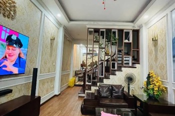 án nhà CC Licogi P. Đại Từ, HN, DT 112 m2, giá bán 8.3 tỷ 🔥Mô tả: ☀️ Nhà thoáng, tầng trung, căn gó