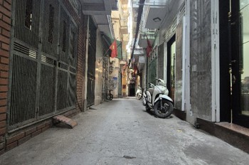 🏠 Phân lô Trương Định  42m²  5 tầng  Lô góc
🚲 Ngõ nông, ngõ rộng ba gác đỗ cửa
💰 Giá: 9,5 tỷ