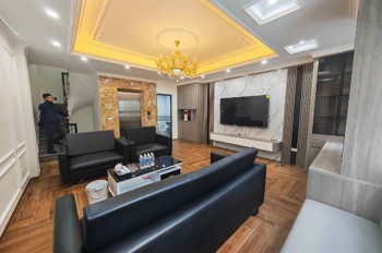 7 TẦNG THANG MÁY PHẠM VĂN ĐỒNG, Ô TÔ 7 CHỖ, DÒNG TIỀN KHỦNG NHỈNH 18 TỶ