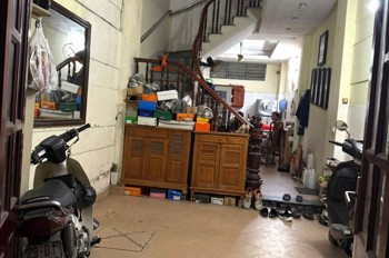 Bán Nhà Hoàng Hoa Thám 46m2.  5 tầng. mặt tiền 3.5m. giá  12 tỷ Ba Đình Hà Nội