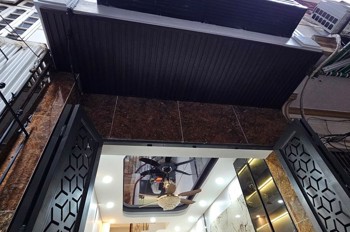 Bán Nhà Ngọc Khánh 33m2. 4 tầng. mặt tiền 3.1m. giá 9.9 Tỷ Ba Đình Hà Nội