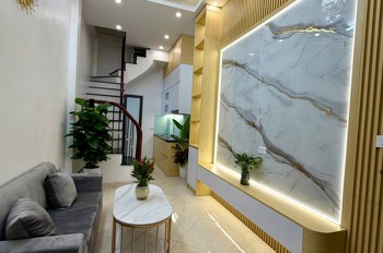 Bán Nhà  Ngõ Đình Đông 17/23m2. 4 tầng. mặt tiền 3m. giá 5.8 tỷ Hai Bà Trưng Hà Nội