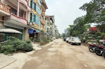 Bán Nhà Giang Văn Minh 44m2. 4 tầng.  mặt tiền 4.4m. giá 34 Tỷ Ba Đình Hà Nội