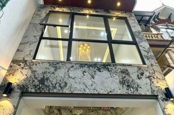 SIÊU PHẨM 7 TẦNG THANG MÁY Ô TÔ VÀO  NHÀ Lâm Hạ 45m2 X 18.5 tỷ Long Biên Hà Nội