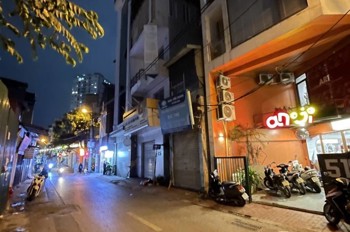 Bán Nhà Mặt Phố Hoàng Ngân, Hn, Dt 68 M2, 5 Tầng, Giá Bán 24 Tỷ Mô Tả: Nhà Lô Góc, Vỉa Hè Kinh Do