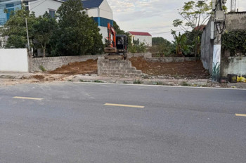 Bán Gấp Mảnh Đất Ngay Trục Chính Ra Kcn Vsip Mặt Tiền 8M Gía Chỉ Hơn 1 Tỷ